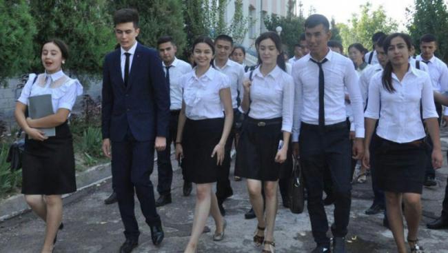 В Узбекистане студентов планируют отправить на зимние каникулы раньше
