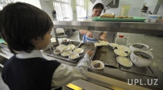 В НДПУ предложили ввести завтрак для начальных классов в школах