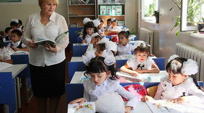 В Узбекистане школьники начали писать диктант о коронавирусе