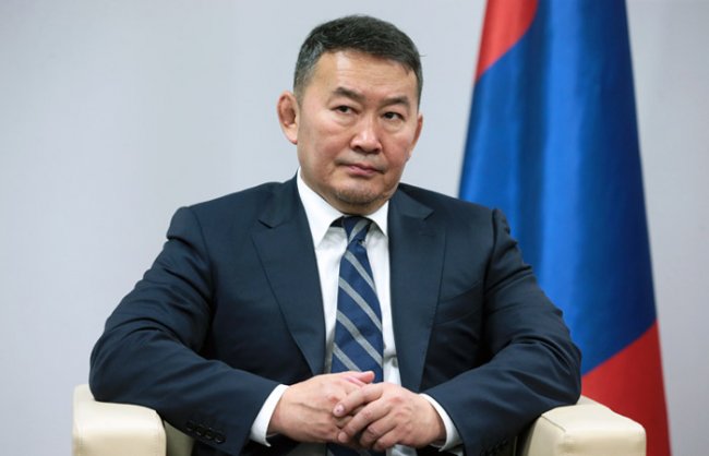 Президент Монголии после визита в Китай изолирован на 14 дней