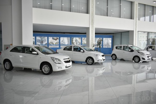 Компания UzAuto временно приостановила продажу автомобилей
