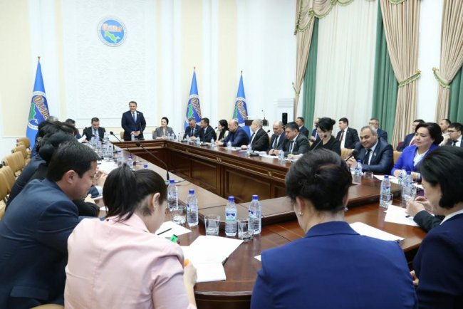 Представители УзЛиДеП обсудили государственную программу