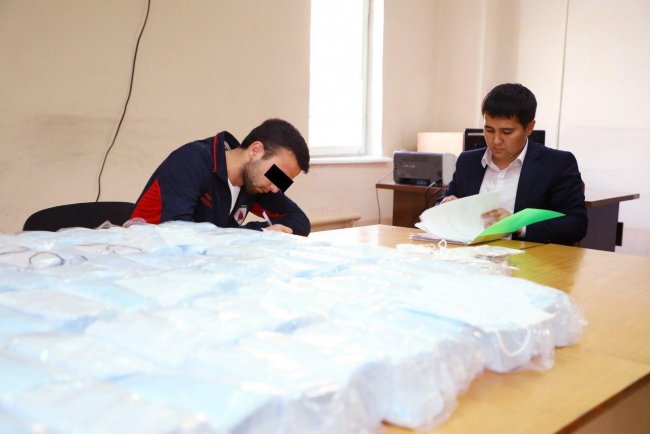 В Ташкенте задержаны незаконно торговавшие медицинскими масками