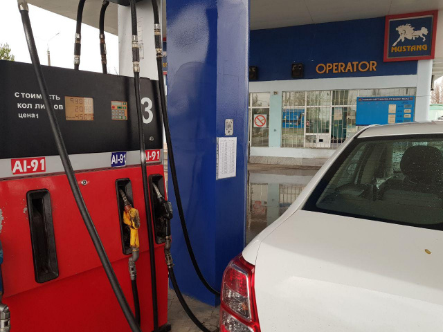 СМИ: В Узбекистане ожидается снижение стоимости бензина