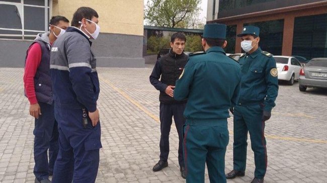 В Ташкенте продолжают штрафовать нарушителей карантинных мер