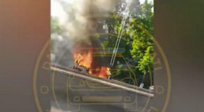 Видео: В Ташкенте загорелся автомобиль Damas