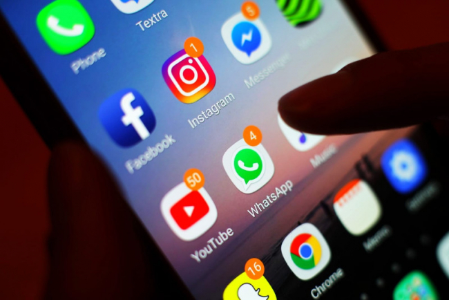 Стало известно, сколько узбекистанцев пользуются социальными сетями