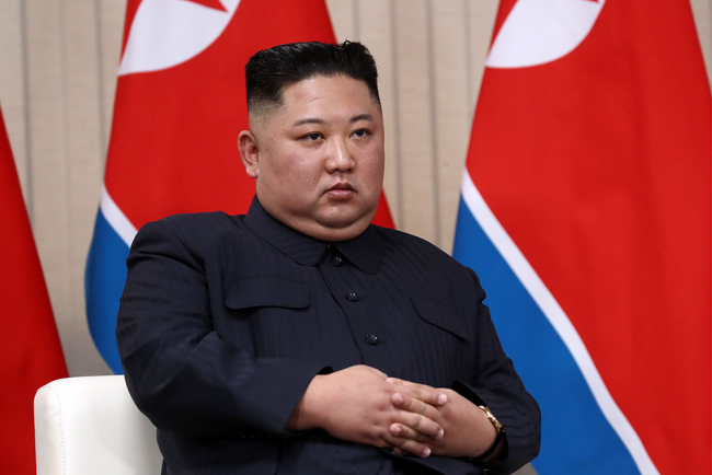 Китай направил медиков в Северную Корею для лечения Ким Чен Ына