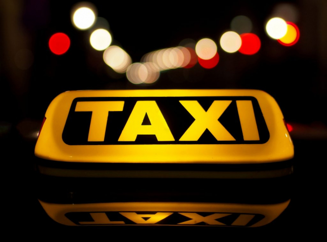 В Узбекистане службам такси разрешили частично возобновить работу