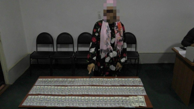 В Сырдарьинской области женщина пыталась продать своего новорожденного ребенка за 10 тысяч долларов