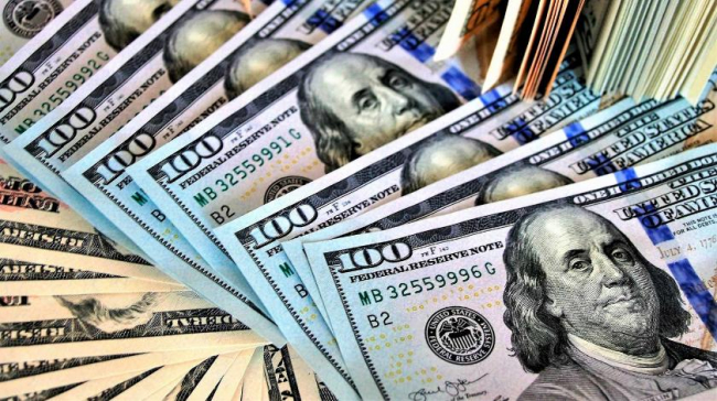 ЦБ Узбекистана установил новые курсы иностранных валют