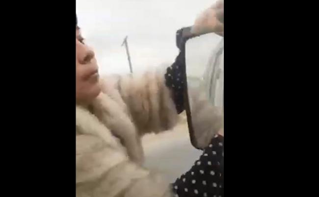 Видео: В Хорезме мужчина протащил свою жену на автомобиле