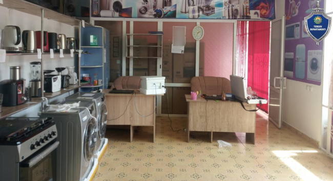 В Ташкентской области двое мужчин ограбили магазин бытовой техники почти на 88 млн сумов