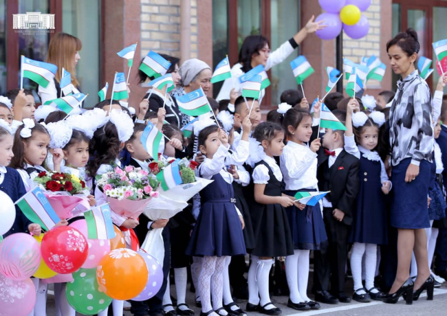 В Узбекистане перенесли срок сдачи документов на принятие в первый класс