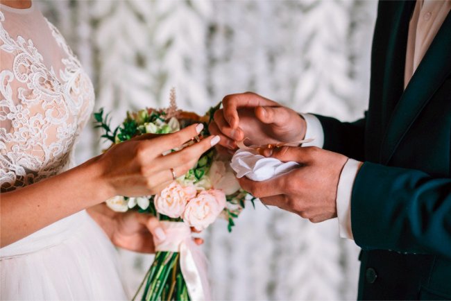 Видео: Как узбекистанцы проводят свадьбы с малым количеством гостей