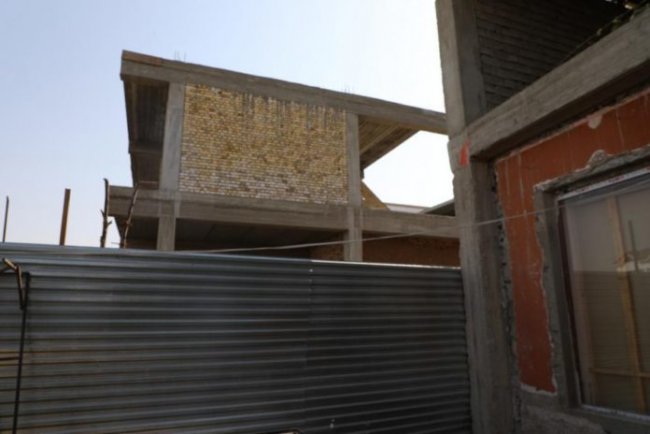 В Карши в результате крушения железо-бетонной конструкции погиб строитель