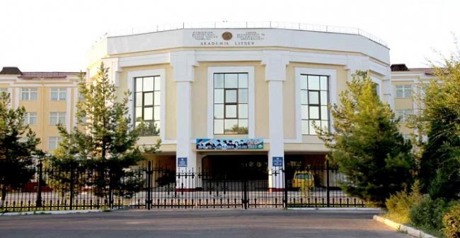 В Узбекистане отложили вступительные экзамены  в академические лицеи