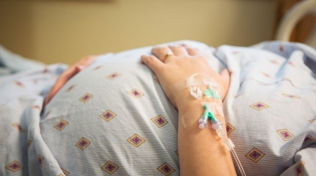В Ташкенте от коронавируса скончалась 34-летняя беременная женщина