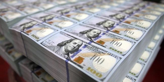 Несколько банков Узбекистана подняли курс доллара