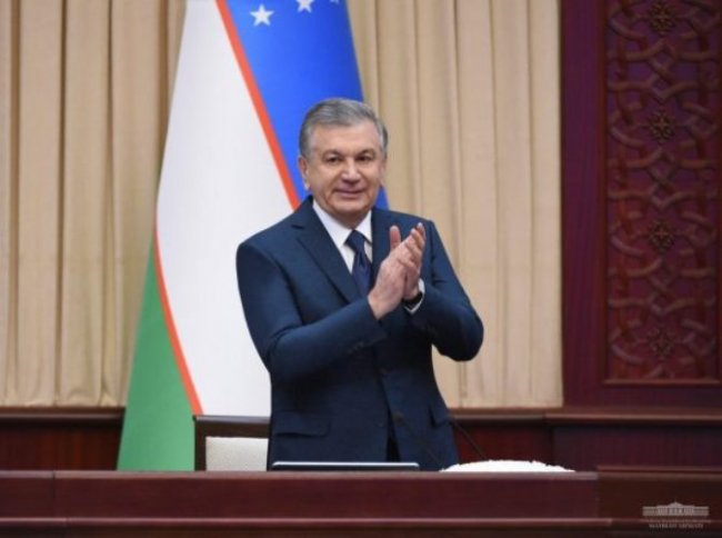 Президент Узбекистана обратился к абитуриентам