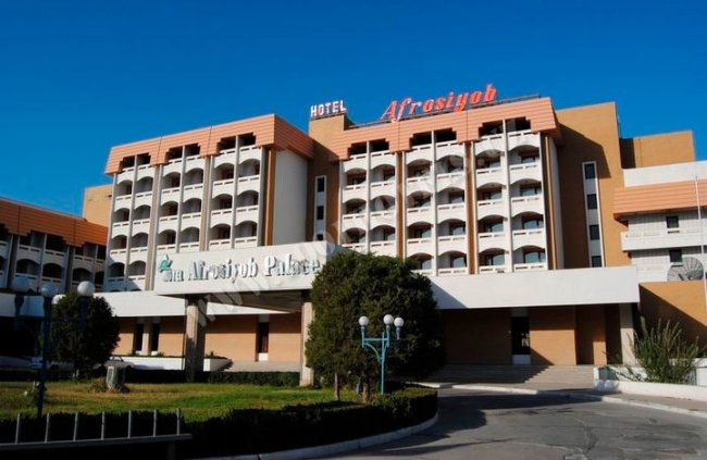 В Самарканде выставили на продажу известную гостиницу Афрасиаб