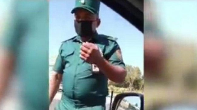 Видео: В Навои инспектор ДПС устроил скандал с водителем из-за бороды