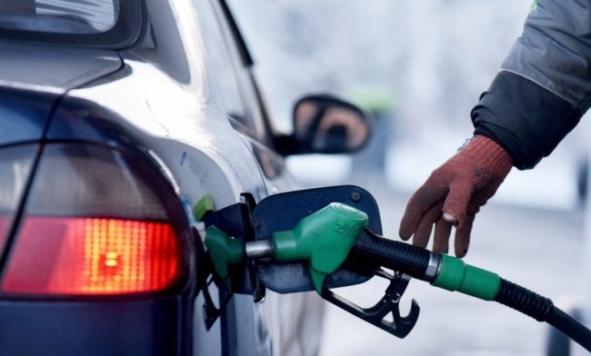 В Узбекистане снизится стоимость бензина