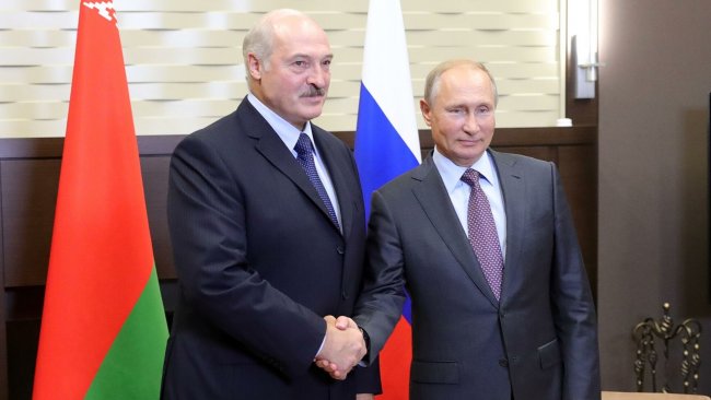 Лукашенко договорился с Путиным о кредите на $1,5 млрд