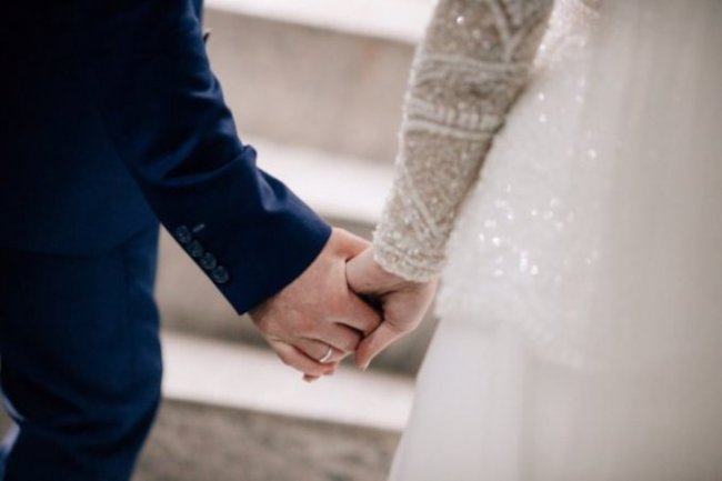 Видео: В Узбекистане во время свадьбы произошла массовая драка