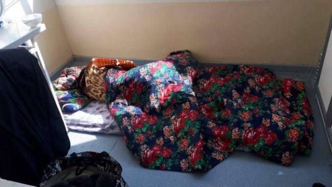 Журналист Хуршид Далиев опубликовал фото беременных женщин с COVID-19, лежащих на полу в Андижане