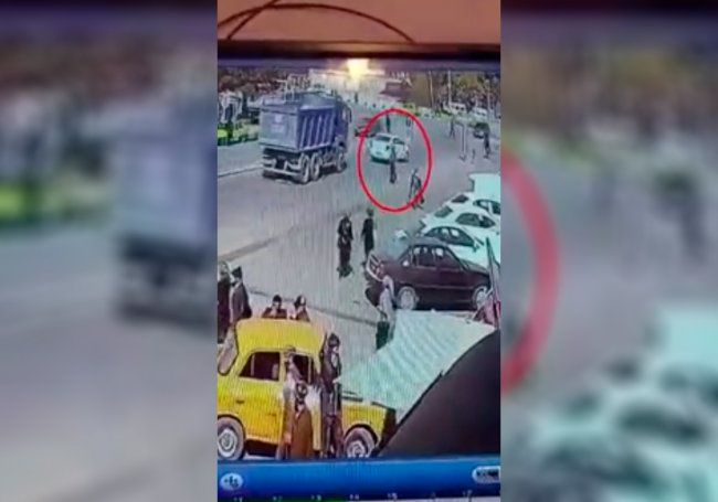 Видео: В Сурхандарьинской области мужчину переехал грузовик