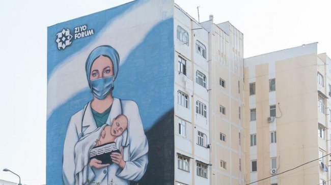 В Ташкенте появилось первое граффити врачам, борющимся с коронавирусом