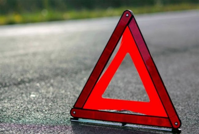 Видео: В Бухарской области водитель на большой скорости сбил двух пешеходов