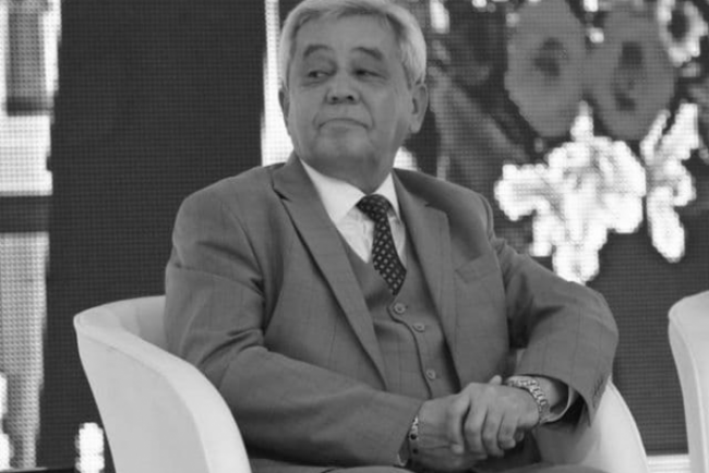 Скончался спортивный журналист Акром Тошхужаев