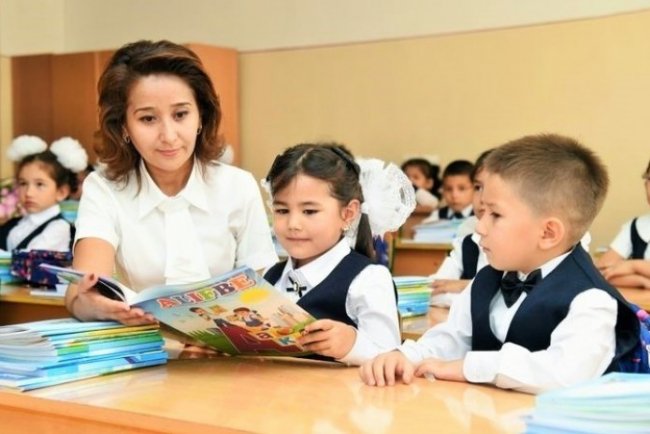 В Узбекистане детей будут принимать в школы только с 7 лет