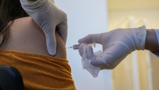 Стало известно, сколько граждан Узбекистана примут участие в испытании китайской вакцины от коронавируса