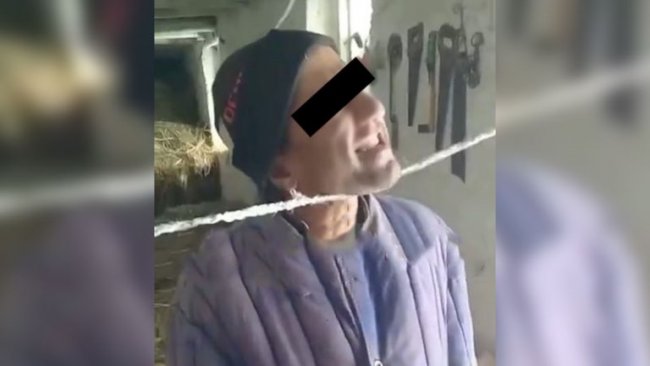 Видео:В Навоийской области мужчина «пошутил» над инвалидом, привязав его в коровнике