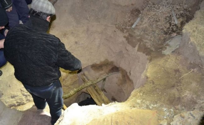 В Джизакской области двое мужчин погибли в заброшенной шахте