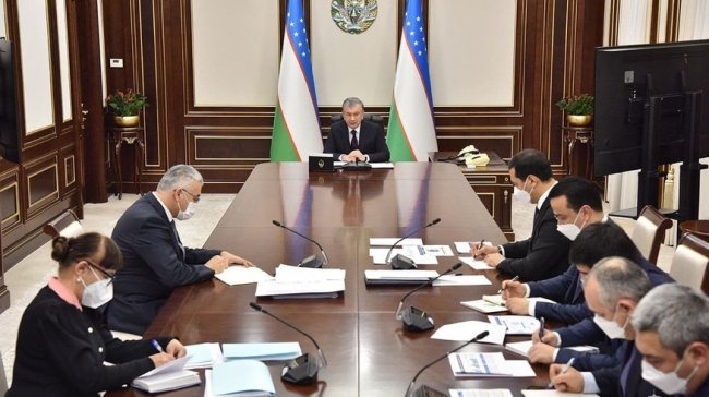 Сардор Умурзаков объяснил, почему чиновники ведут записи в блокнотах во время встречи с Президентом