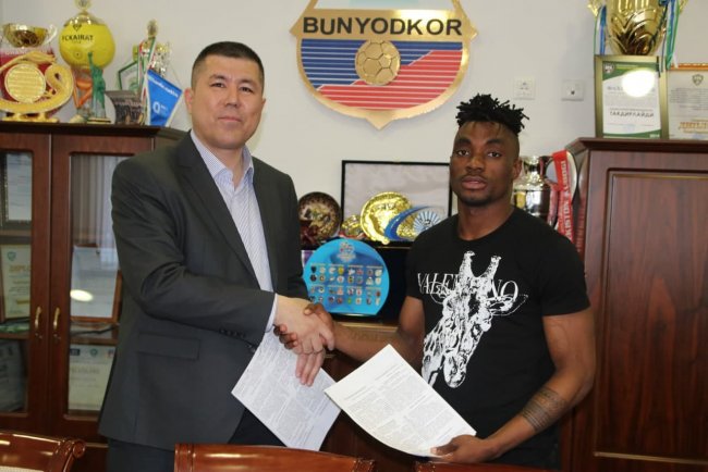 Бунёдкор подписал контракт с футболистом из Нигерии