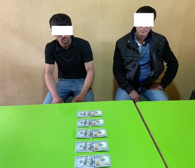 В Кашкадарьинской области мужчины шантажировали интимным видео женщину