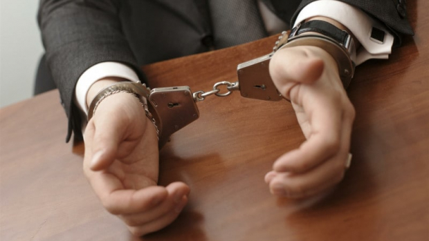 В Андижане мужчина ограбил авиакассу, находясь под воздействием галлюциногенных препаратов