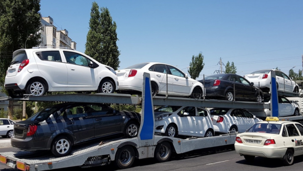 Экспорт автомобилей в Узбекистане увеличился почти в 2.5 раза
