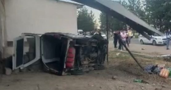Видео: В Сурхандарьинской области автомобиль врезался в скутер, есть погибший