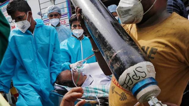 В Индии выявили опасный для вакцинированных штамм коронавируса