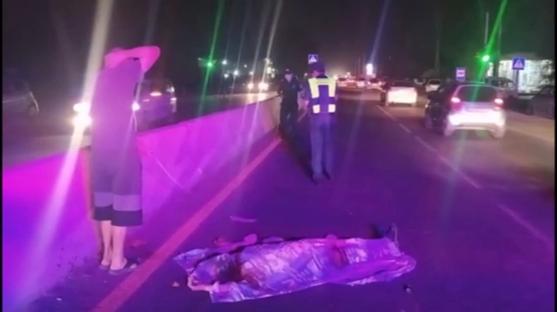 В Ташкентской области водитель переехал пешехода, который в ночное время суток лежал на дороге