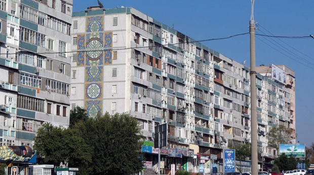 В Ташкенте скончалась женщина, выпав из окна девятого этажа
