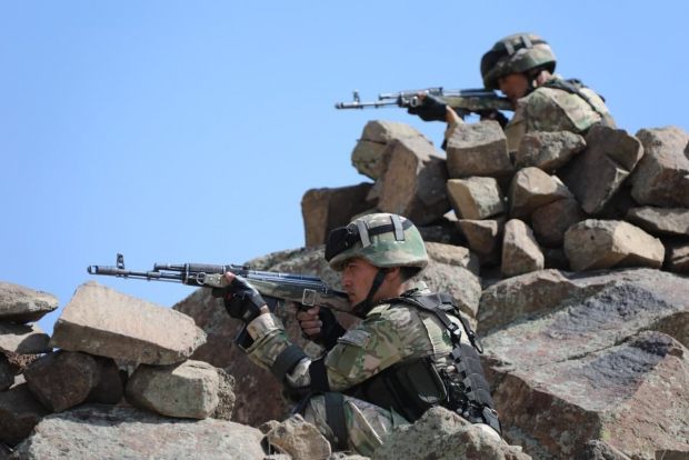 На фоне ситуации с Афганистаном в Узбекистане стартовали проверки боевой готовности войсковых частей