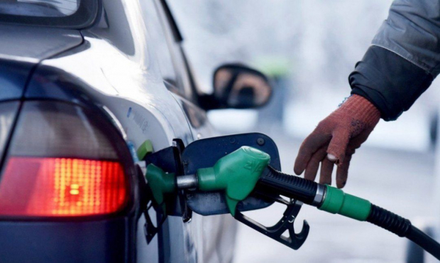 В Узбекистане вновь выросли цены на бензин