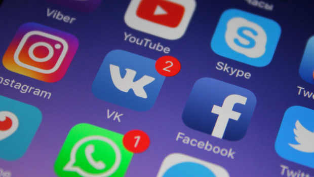 В Узбекистане ограничили использование некоторых социальных сетей